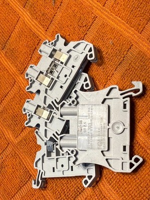 Eaton Terminal Block DIN Rail Mount UT2,5