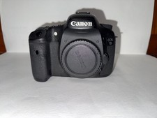 Canon eos 7D dslr. 25k shutter count. Clean but bottom paint a bit rubbed.