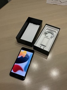 Apple iPhone 7 Plus 128GB - Jet Black, ohne Simlock, mit Zubehör