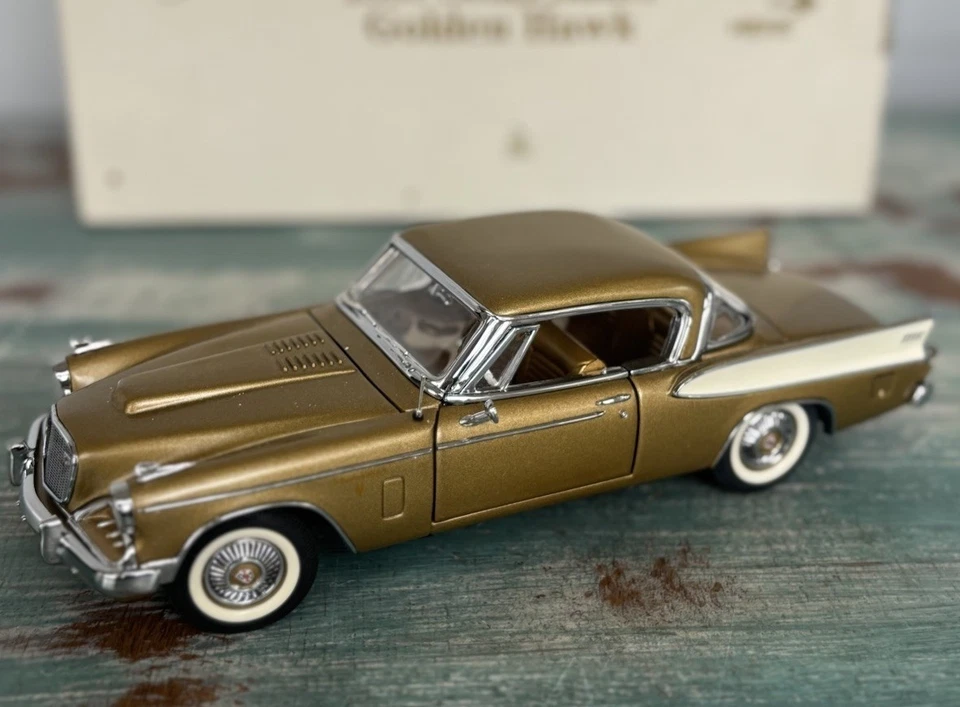 Danbury Mint  1957 Studebaker Golden Hawk W/Cert 1:24 - Mint - Image 2 of 4