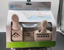  1 New Martha Stewart Large Punch Around The Page CATHEDRAL LACE