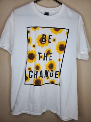 Gildan ''Be The Change'' Sunflower Graphic Tshirt Short Sleeve White Floral Large