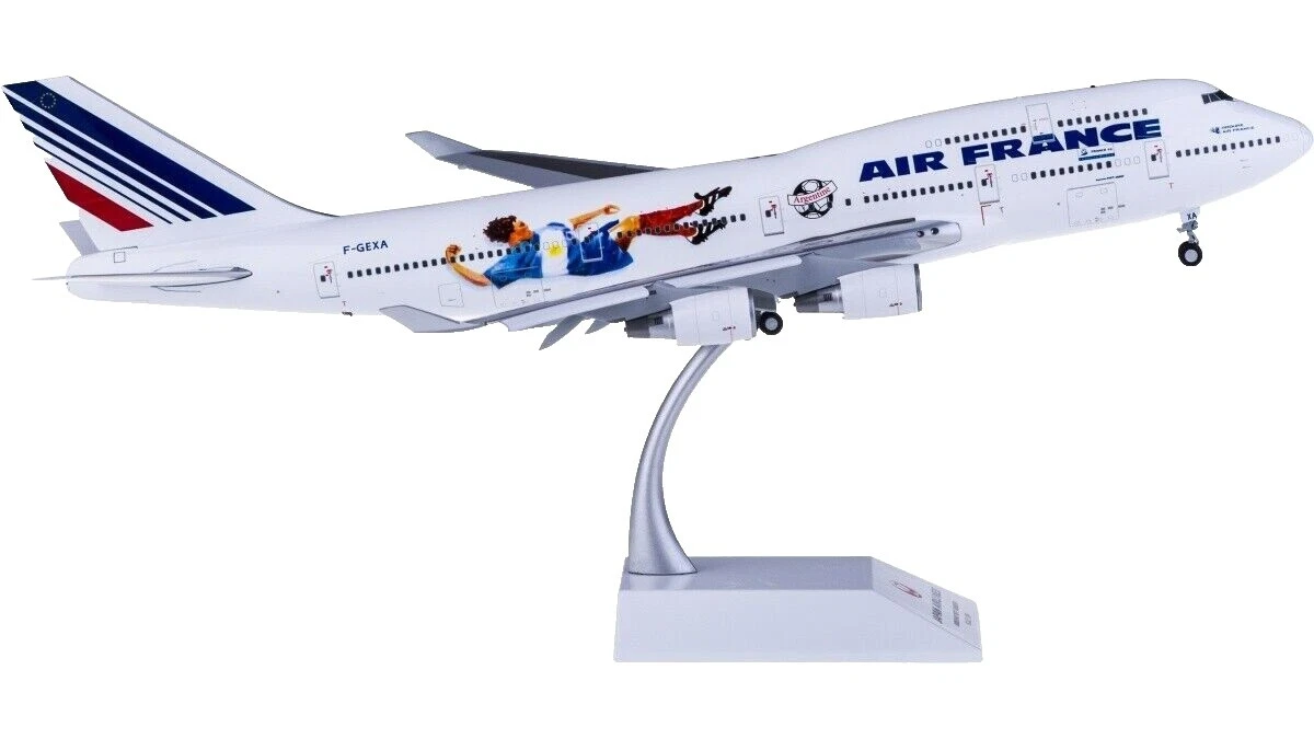 Air France 1:200 Scale Boeing Diecast Aircraft & Spacecraft