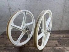 Peregrine Master White Bmx 20” Mags Graphite Composite Vintage Old School 