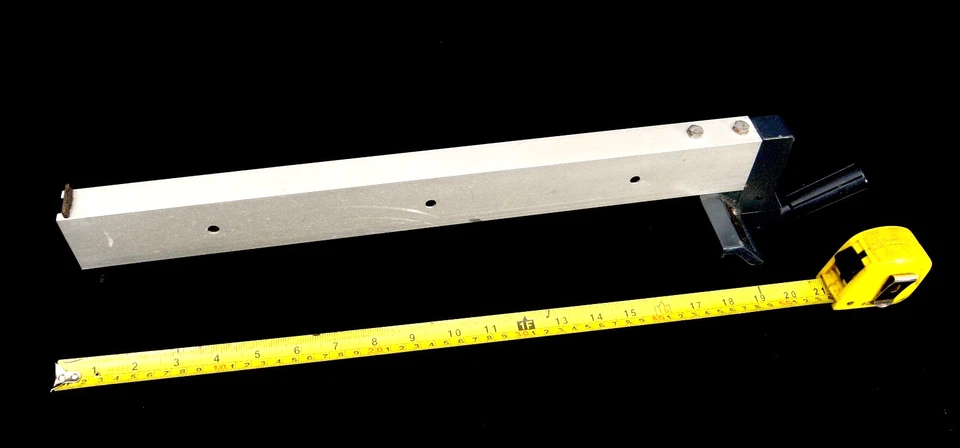 RIP FENCE FOR TRADESMAN TABLE SAW IN VERY GOOD ORIGINAL CONDITION - Image 3 of 4