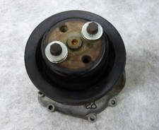 Pompe à eau Mercedes 450