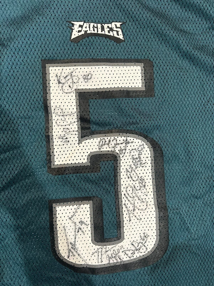 Philadelphia Eagles NFL Reebok Donovan McNabb #5  Jersey Signed By Players XL - Image 4 of 4