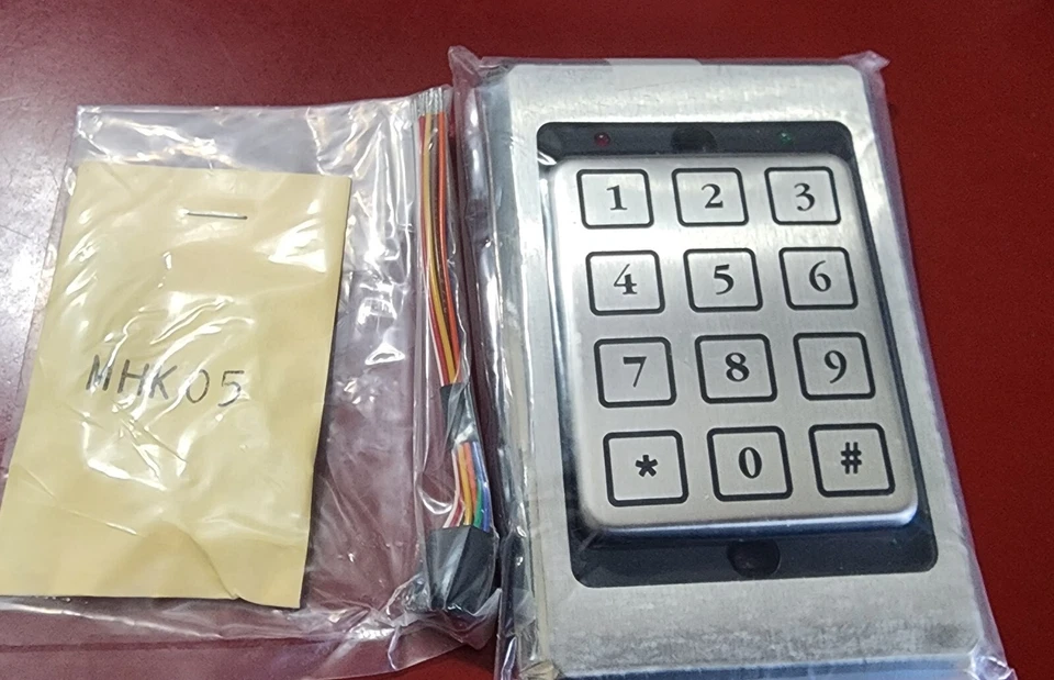 ESSEX KTP-3335-SN Heavy Duty Stainless Steel Keypad Reader X-Y Matrix, 5V D59748 - Image 2 of 2