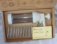 The Pampered Chef Cookie Press Shooter 1525 With Discs & Instructions