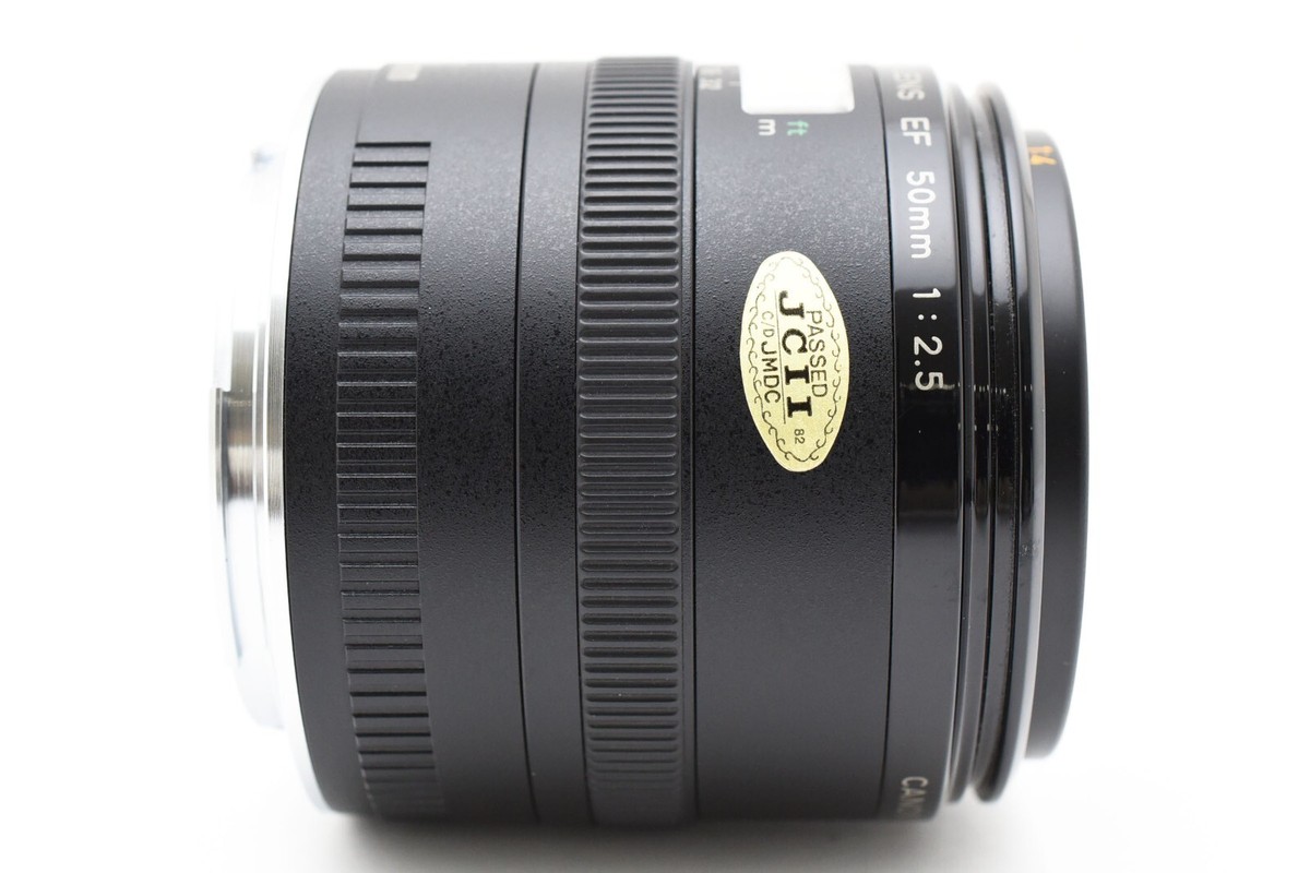 良品 Canon COMPACT-MACRO EF 50mm F2.5 Canon EF 50mm f/2.5 Macro Lens Review