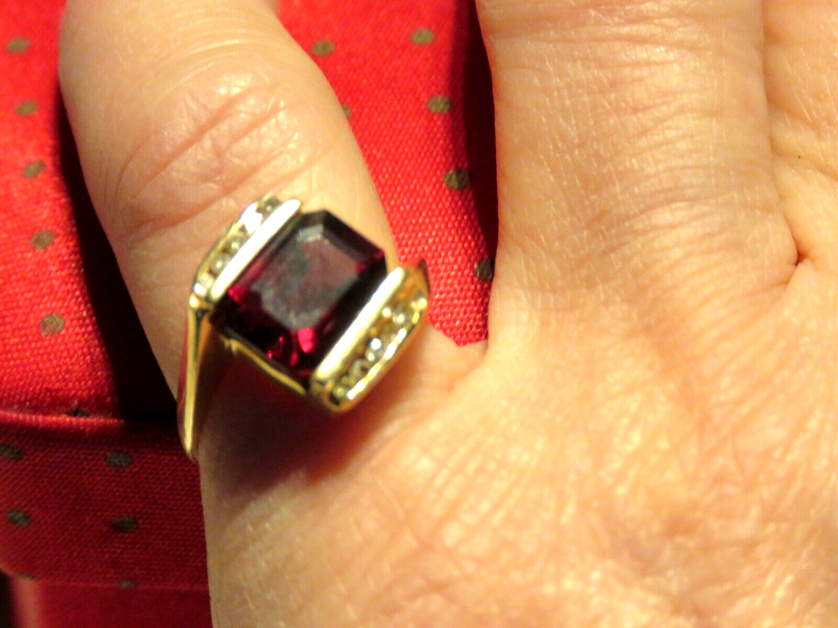 Solid 14k Yellow Gold Rhodolite Garnet Diamonds Cocktail Ring 