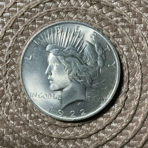 1922 Peace Dollar $1 Silver Coin Business Strike .900 Fineness