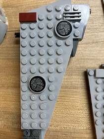 LEGO Star Wars Millennium Falcon 7965 &ndash; Partial Ship / Hull Sections / Cockpit