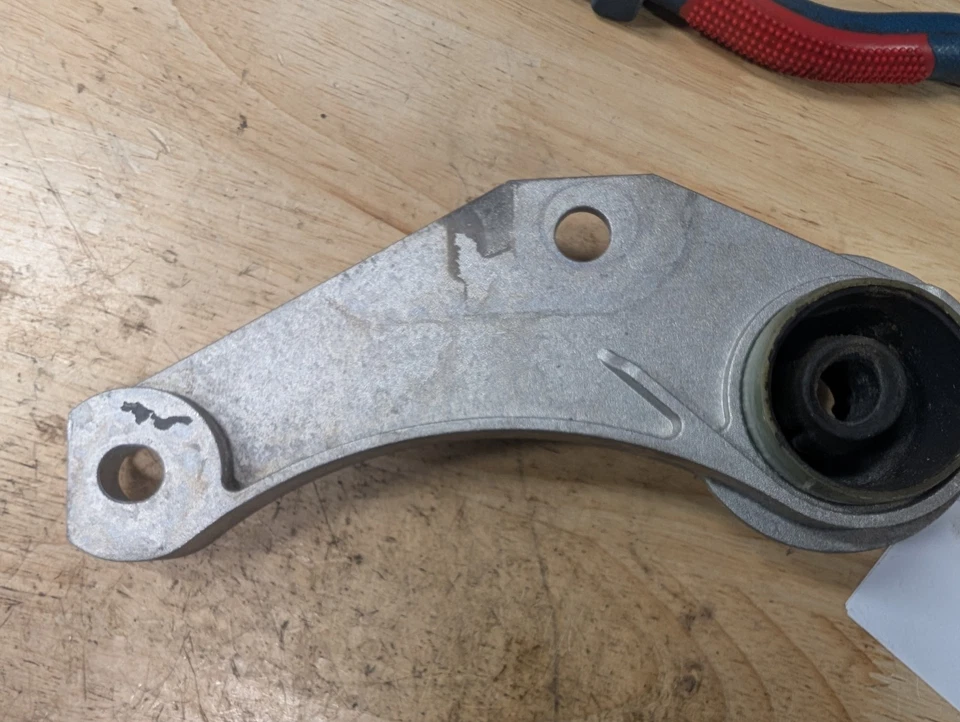 General Motors Left / Driver Side Exhaust Hanger Insulator 2016-2024 See Fitment - Image 4 of 4