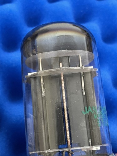 2 Sylvania 6080 WB Vacuum Tubes In Box Tested Double OO Halo Getter Copper Rods - Picture 4 of 7