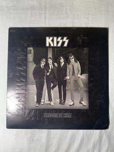 Kiss Dressed to Kill Vinyl 1975 Original Rare Vintage NBLP 7016 Casablanca