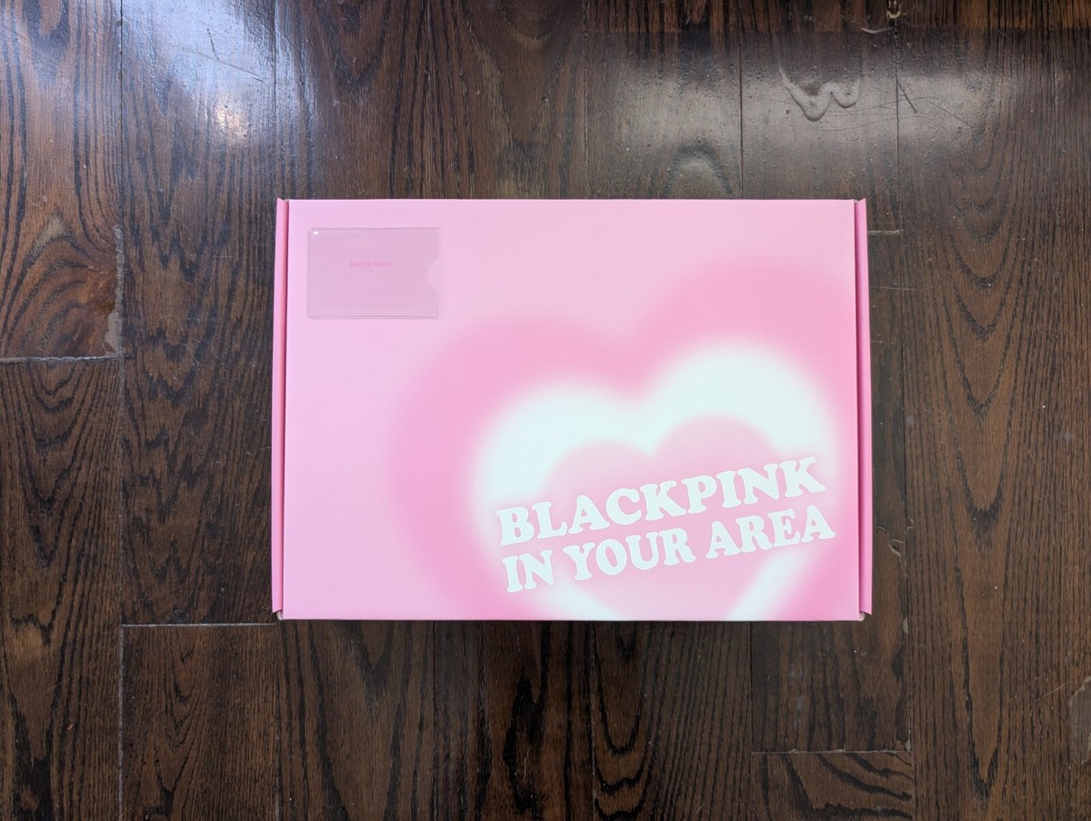 BLACKPINK Deadline VIP Fanny Pack & BLINK Premium Membership Kit
