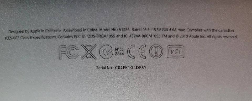 Apple MacBook Pro 15" Early 2011 - Mattes LCD - i7 4x 2,0GHz, 16GB RAM - Bild 3 von 4