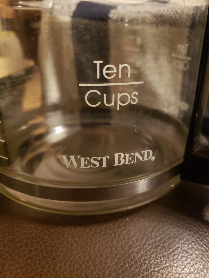 Vintage West Bend Quick Drip 5720 Replacement 10 Cup Carafe Black Carafe Only   - Image 2 of 4