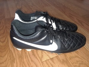 size 13 football shoes