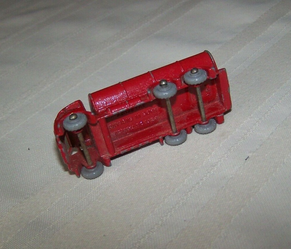 Lesney Matchbox #11 Red Petrol Tanker. Esso decal at rear. Issued