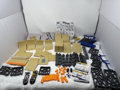 Spin Master Tech Deck Mega Half Pipe + Extra Toy Ramp / Skatepark Pieces Lot