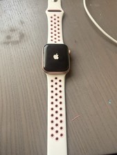 Apple Watch Series 4 40mm Aluminum Case GPS