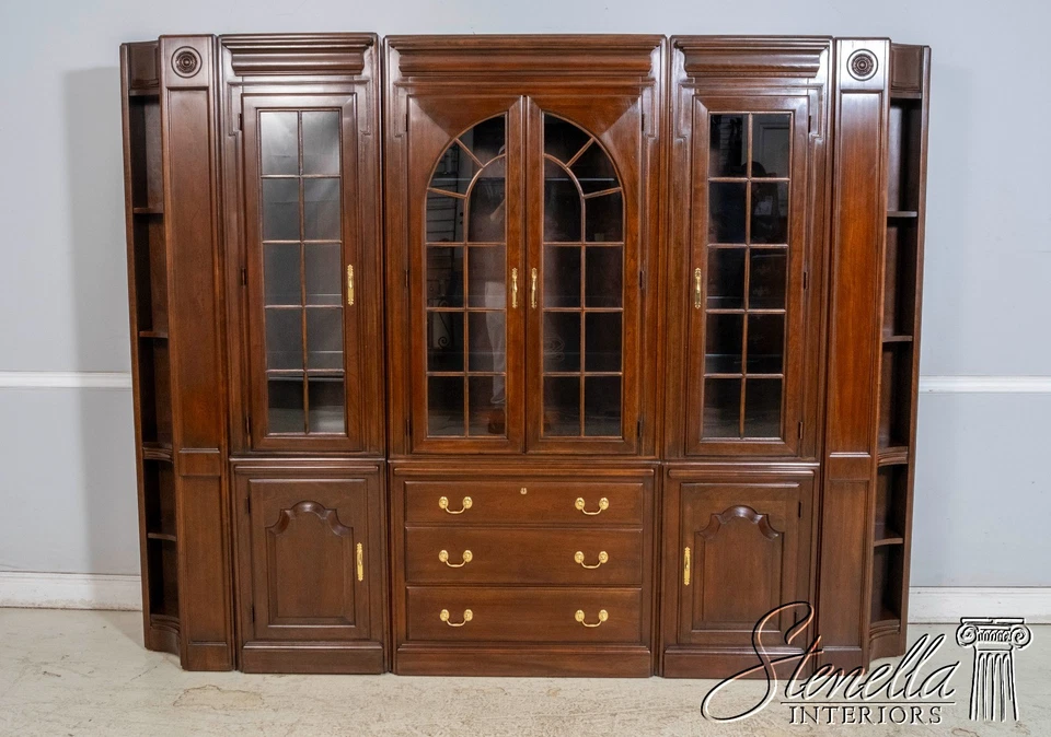 70383: Gabinete de China HARDEN Cherry grande de 5 piezas para centro de entretenimiento Foto 2 de 4