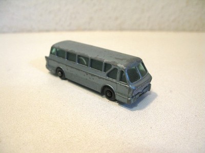 Matchbox Serie 1-75 No. 40 B ''Leyland Royal Tiger Coach''
