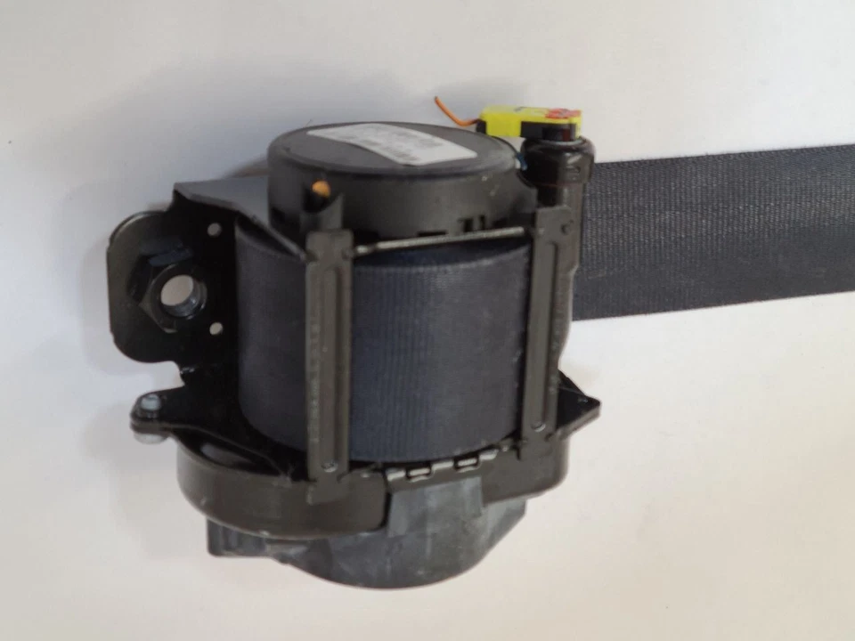 2016 2017 2018 2019 2020 KIA SORENTO Seat Belt Front Driver Retractor  Foto 2 de 4