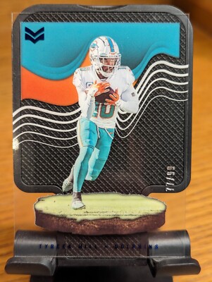 2022 Panini Chronicles Magnitude Blue #MAG-20 Tyreek Hill /99