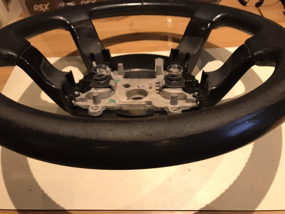 Volante Land Rover Range Rover 2003-2005 QTB000941PVA (versión sin calefacción Foto 4 de 4