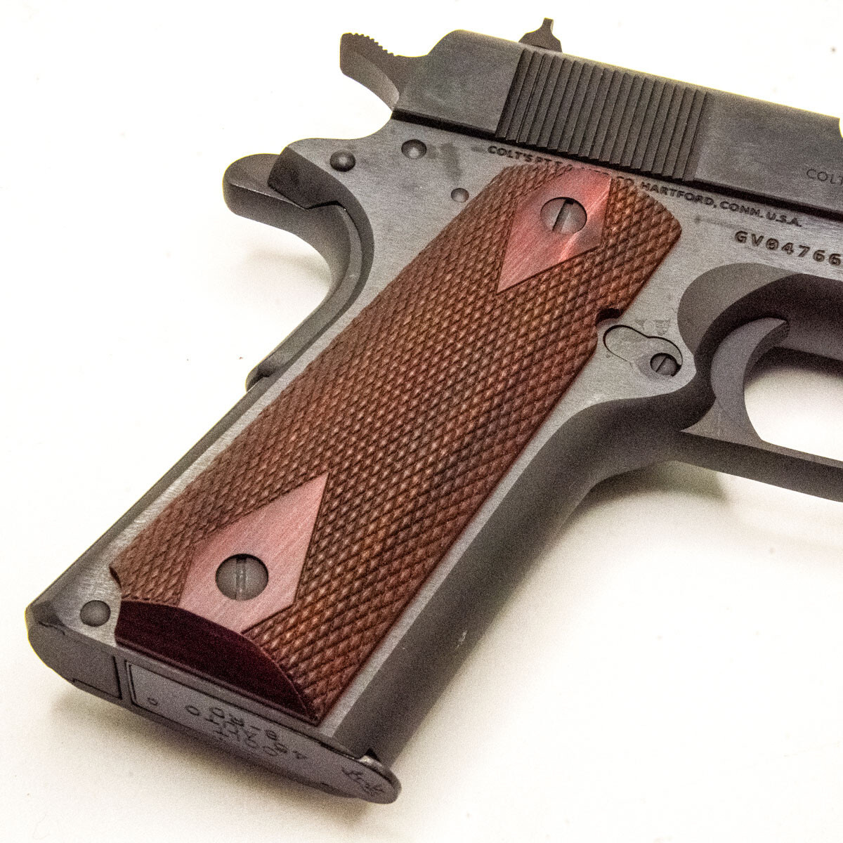 Original 1911 COLT Government Ambi Cut, Rosewood Double Diamond