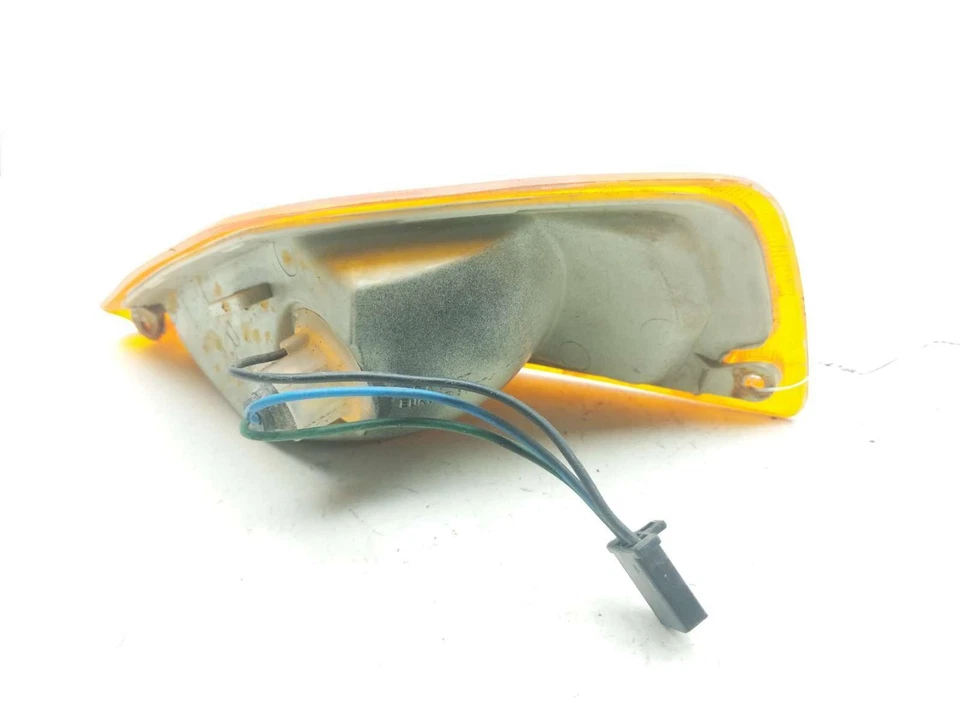 Luz indicadora de señal de giro delantera derecha Yamaha Venture Royale XVZ1300 86-93 Foto 3 de 4
