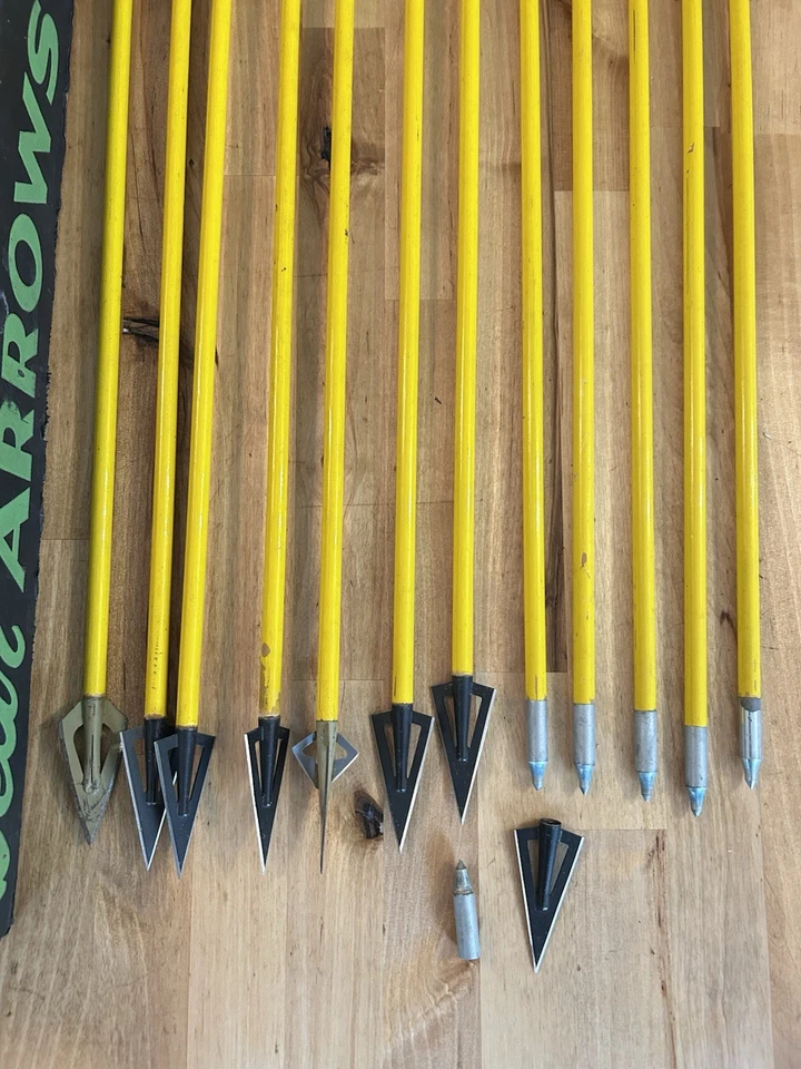 12 flechas de madera de grado estándar Bear Archery 1060 de colección AMARILLO con CAJA Grayling MI Foto 3 de 4