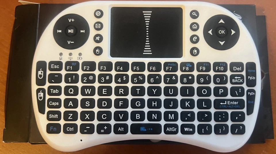 Riitek World's Most Mini Handheld Wireless Keyboard Mouse Model: RT-MWK08+ - Image 2 of 4