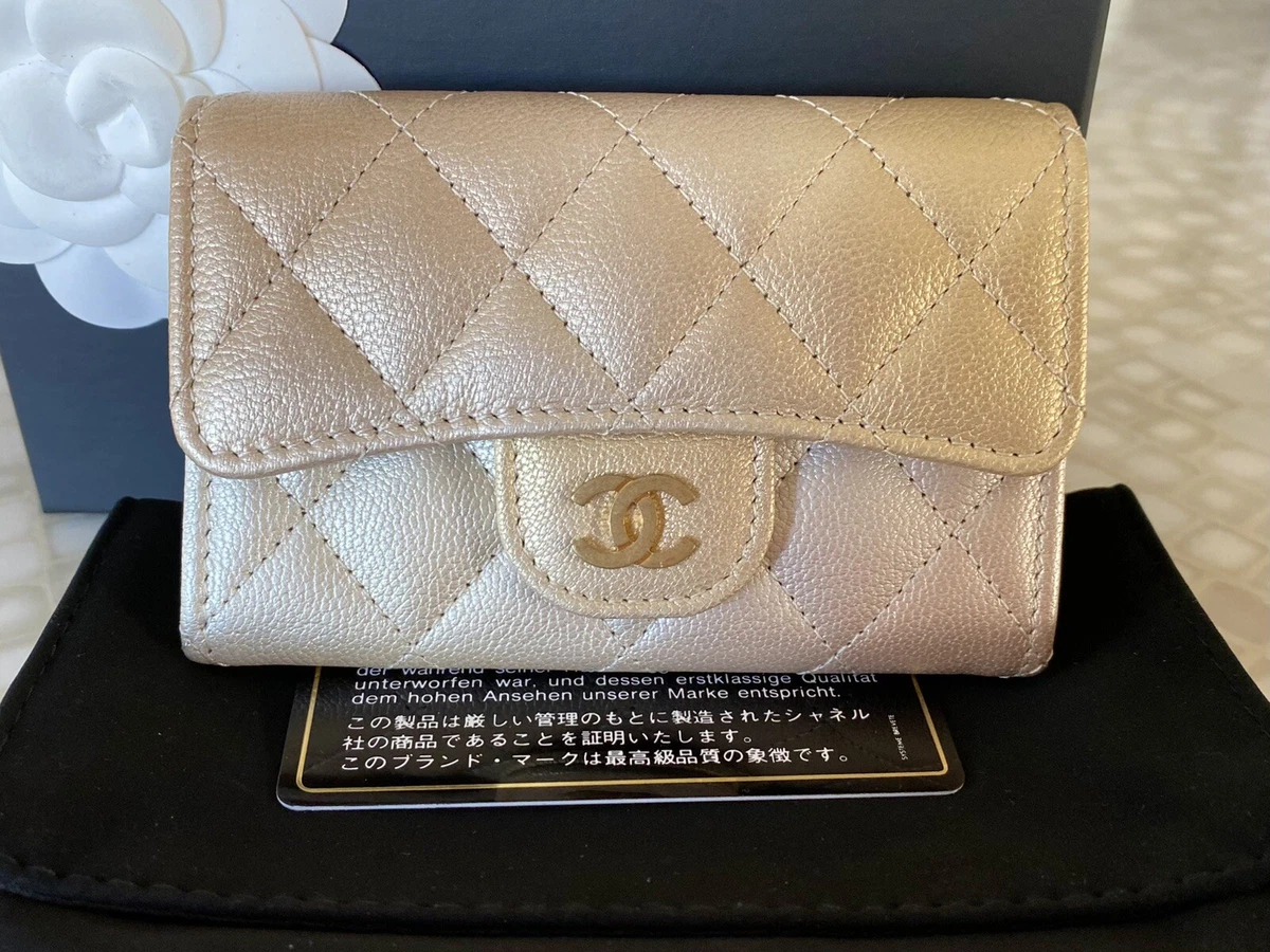 Lovely 22C Chanel Gold Beige Tan Ombre Classic Flap Card Holder w/ Back  Pocket