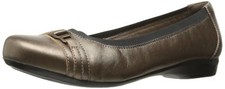 CLARKS Women's Kinzie Light Loafer Flat Size 6.5