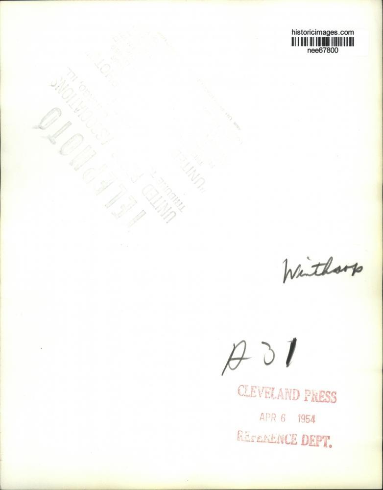 1954 Press Photo Bobo Rockefeller Leaving Washington Hospital ...