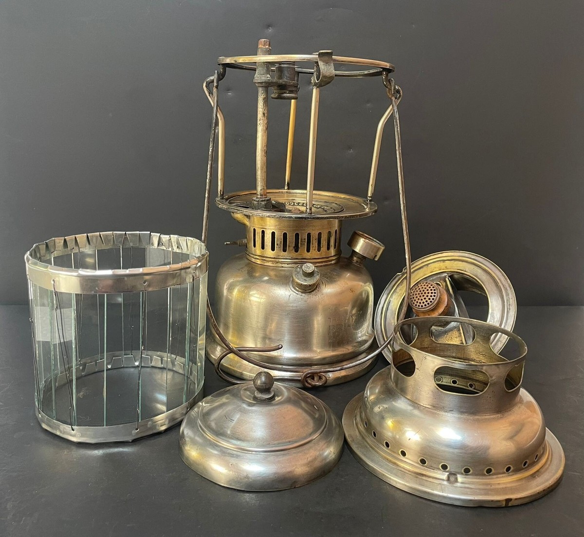 Old Vintage Primus No. 1020 Kerosene Pressure Lantern Lamp Old Vintage Primus No. 1020 Kerosene Pressure Lantern Lamp