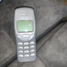 Vintage Nokia 3210 Blue Mobile Phone 