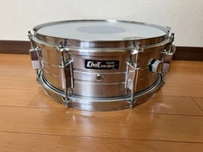Pearl Challenger 14 Inch Snare Drum with Remo Head and Silencer