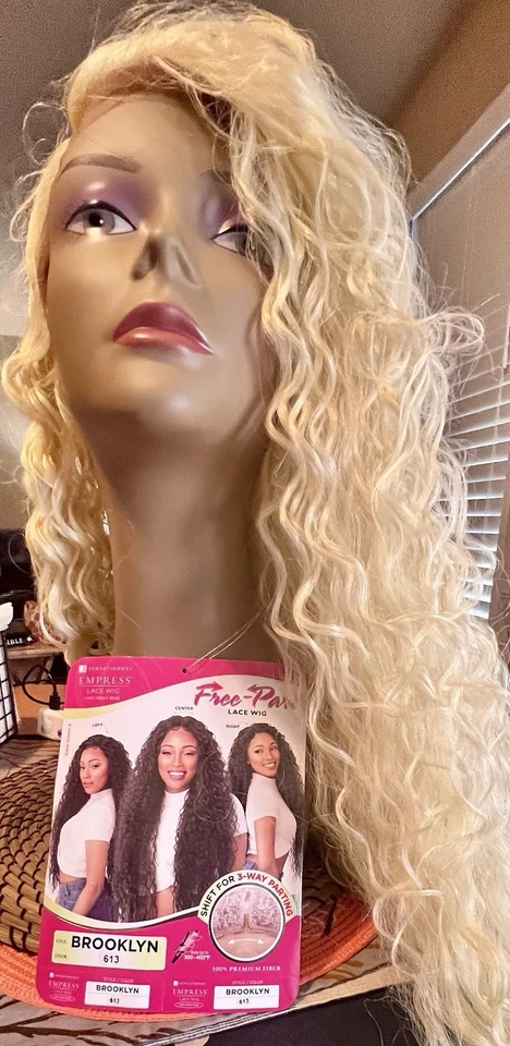 Peluca frontal de encaje Sensationnel Empress 613 rubia peluca de encaje sintético rizado en espiral Foto 3 de 4