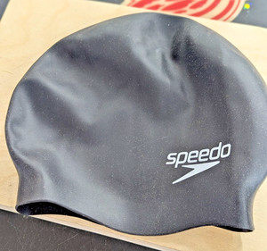 Speedo Black Silicone Swim Cap For Adults - Lightweight & Durable Design