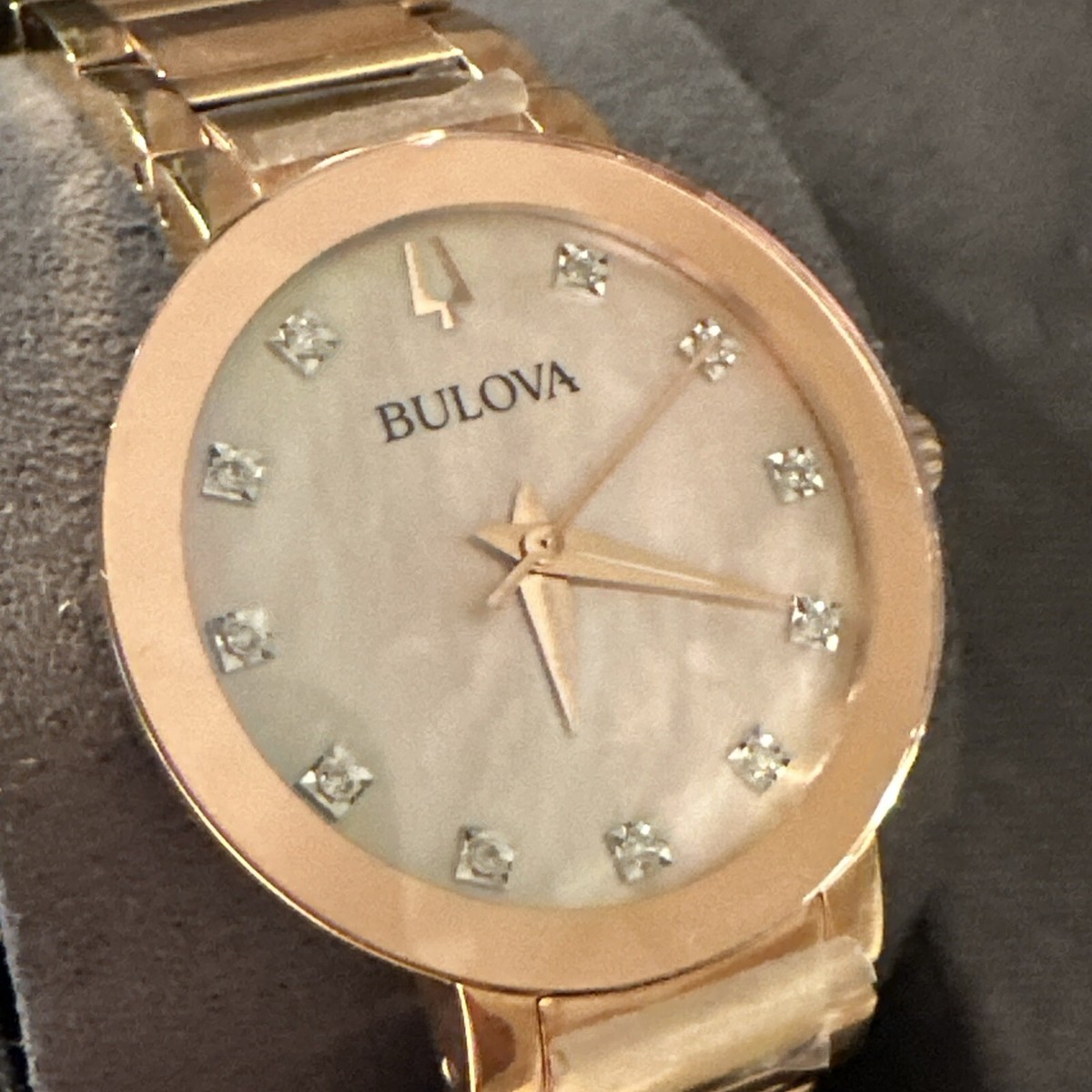 Bulova 97P132 Watch Women\'s OS Rose Gold Diamond Mother of Pearl Luxury Gift EUC Bulova Modern Diamond Rose Gold-Tone Watch 97P132 main image 4