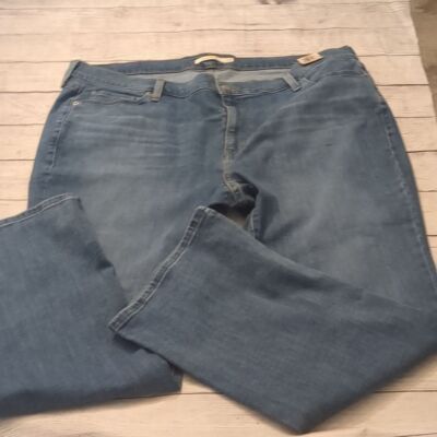 Levi's hyper soft classic bootcut mid rise jeans size 22W Short