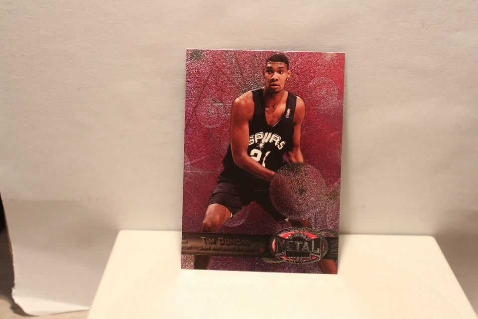 Tim Duncan 1997/98 Metal Universe Nr- 66 Rookie Card - TOP!!! - Bild 1 von 1