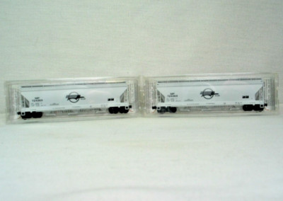 Micro Trains MTL N Scale Missouri Pacific Center Flow 3-Bay Hopper Lot of 2 NEW