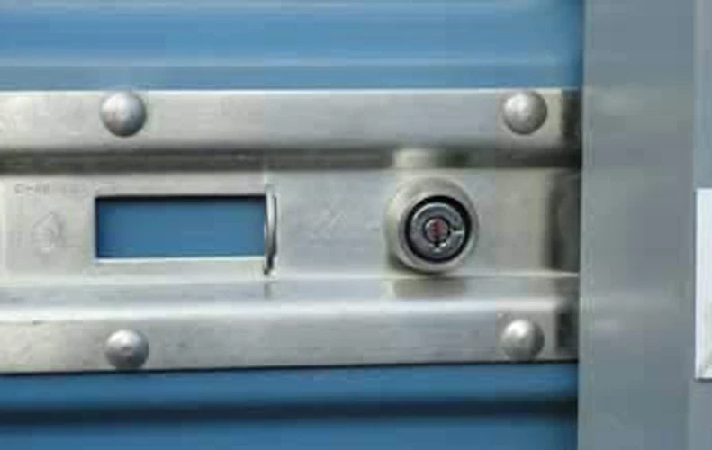 Cylinder lock sale for storage unit