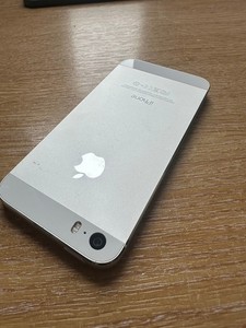 Apple iPhone 5s spacegrau/silber entsperrt 16GB IOS Smartphone